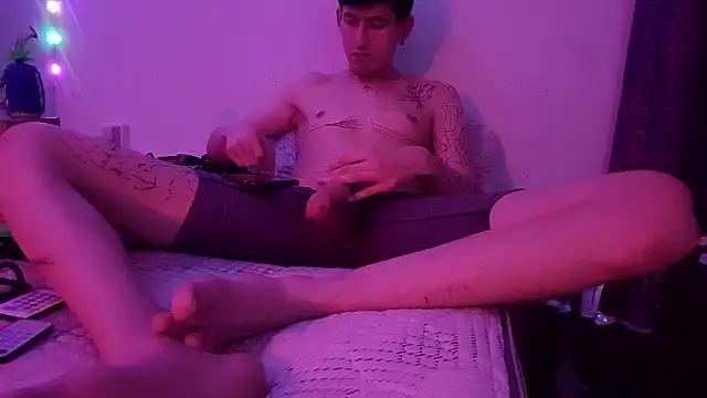 cheekyboyx webcam