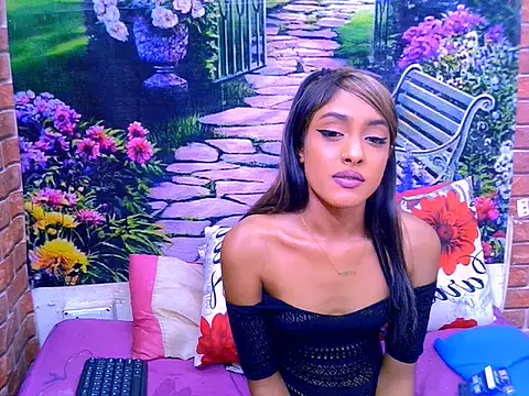 IndianPretty14u2Luv webcam