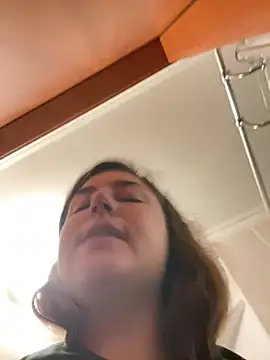 kate_nicepops333221 webcam