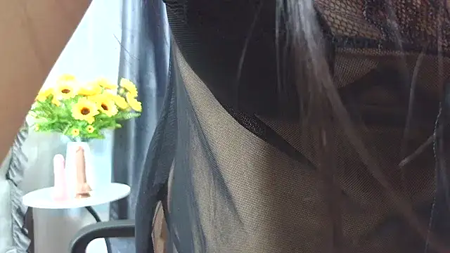 Mila_99 webcam