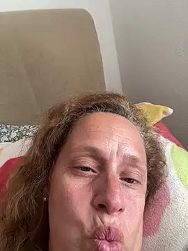 nadiaxxsweet live sex cam