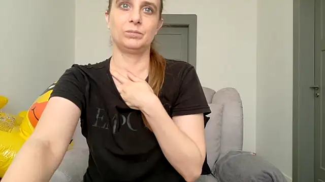 Chantalee webcam
