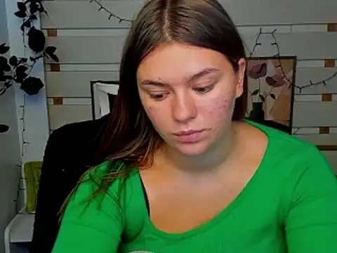 Josephine_Kiss webcam