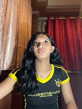 slutty_aki webcam