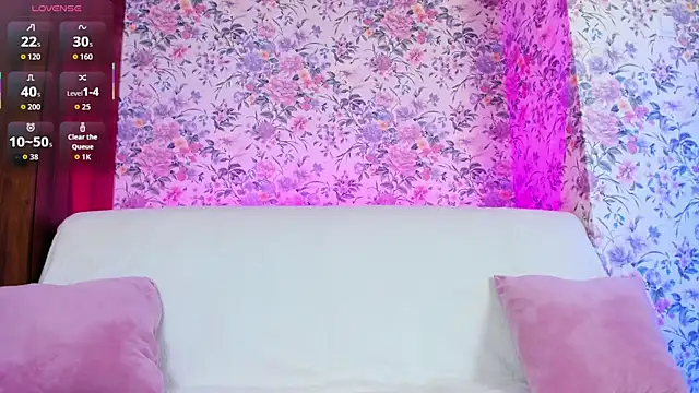 MissAlison__ webcam