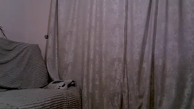 earn_my_lilly webcam