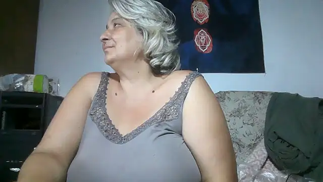 ExquisiteMature webcam