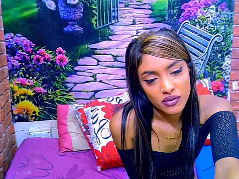 IndianPretty14u2Luv webcam