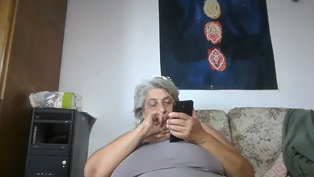 ExquisiteMature webcam