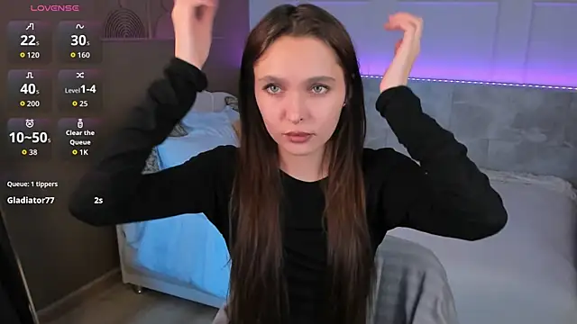ChloeSunny webcam