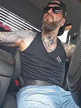 Beardedtattood Live Web Cam Show