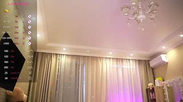 Bananalizzy live cam on StripChat