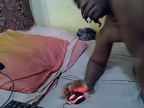 Ebony_cuttiey live cam on StripChat