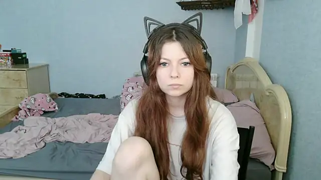 AlessiaViolet live cam on StripChat
