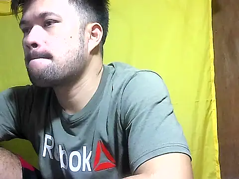 HairyHottestpinoyHandsome webcam