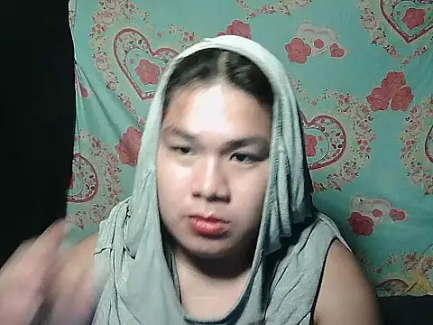 Huntrix2025 live cam on StripChat