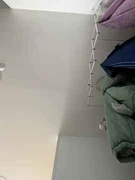 Alanna_atm_ webcam