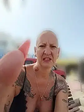 Emma_Milf25 webcam