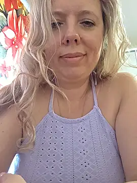 Irina3718 webcam