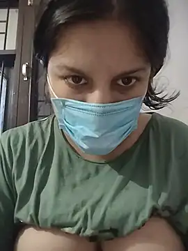 Cute_hotzara webcam
