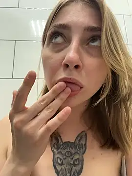 Sunny___Bunny Live Web Cam Show