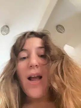 kate_nicepops333221 webcam