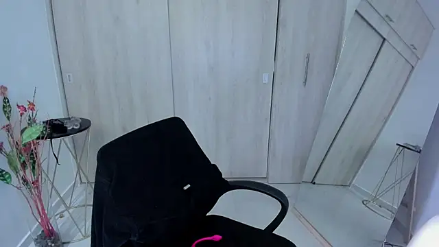 Adele_Sweett webcam