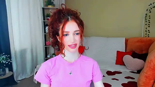 ChristinaConteeree webcam