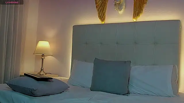 abigail_restrepo webcam