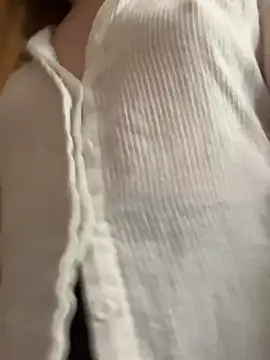 GoldenGoddess- webcam