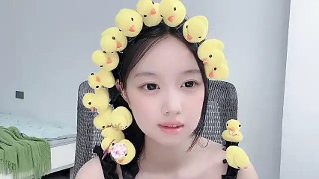 Yoyo33355 webcam