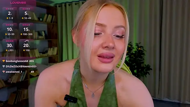 OlliviaBr0wn webcam
