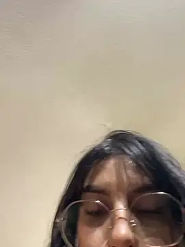 GabyLopez_Pink webcam