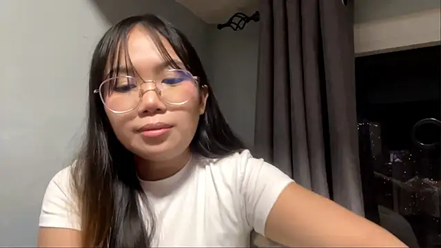 LeotaBenston webcam