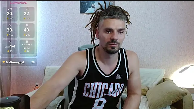 Aestheticguy101 webcam