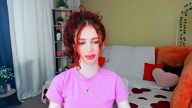 ChristinaConteeree webcam