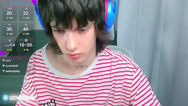 LeonBoykisser Live Web Cam Show
