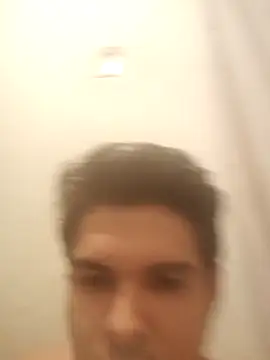 Aguilarcruzkevin31 webcam