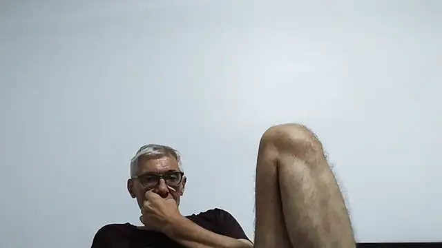 BIGUNCUTHARDCOCK webcam
