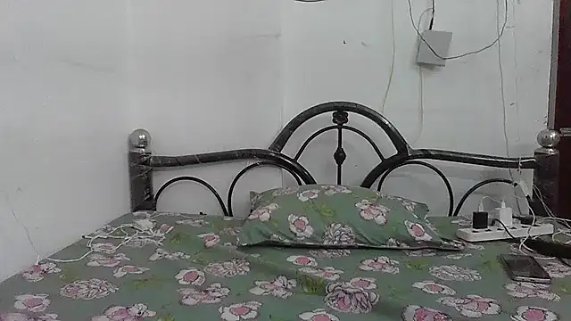 cute_lailaa webcam