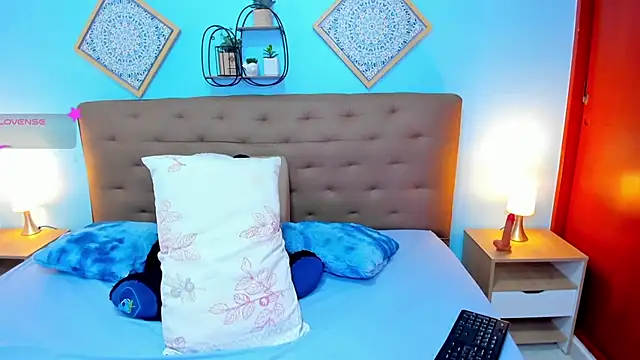 _EbonyGoddess webcam