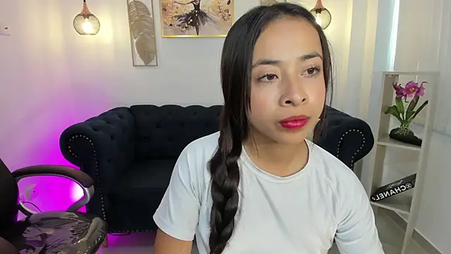 July_Adams webcam