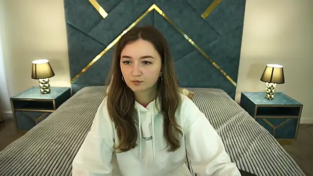 CyrenaLuxe webcam