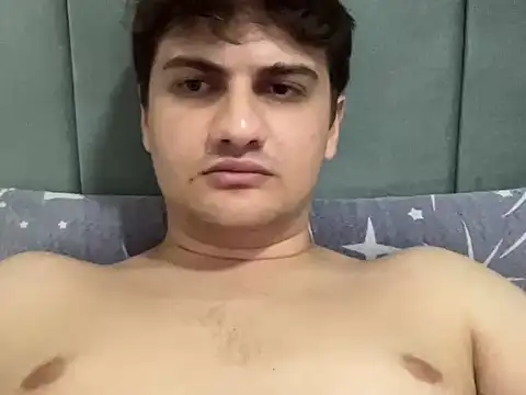 hazel_boy webcam