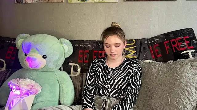 EarlineStrojnys webcam