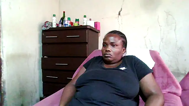 sexybigboobz webcam