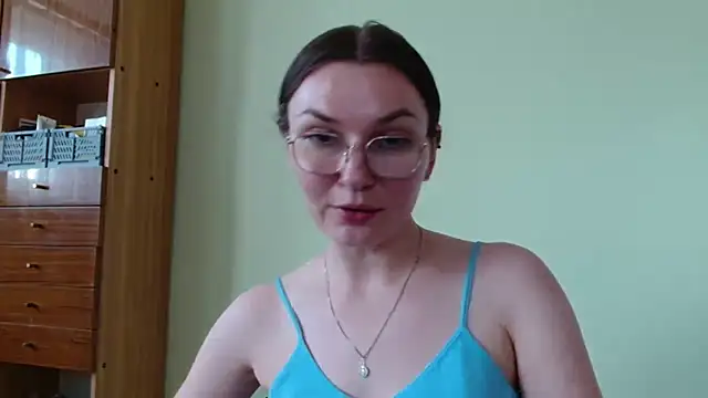 LooveELLYx webcam