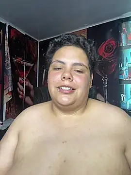 Hailey_Curvy webcam
