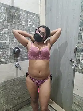 callmeshreya Live Web Cam Show