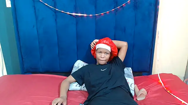 HotCreamyTea webcam